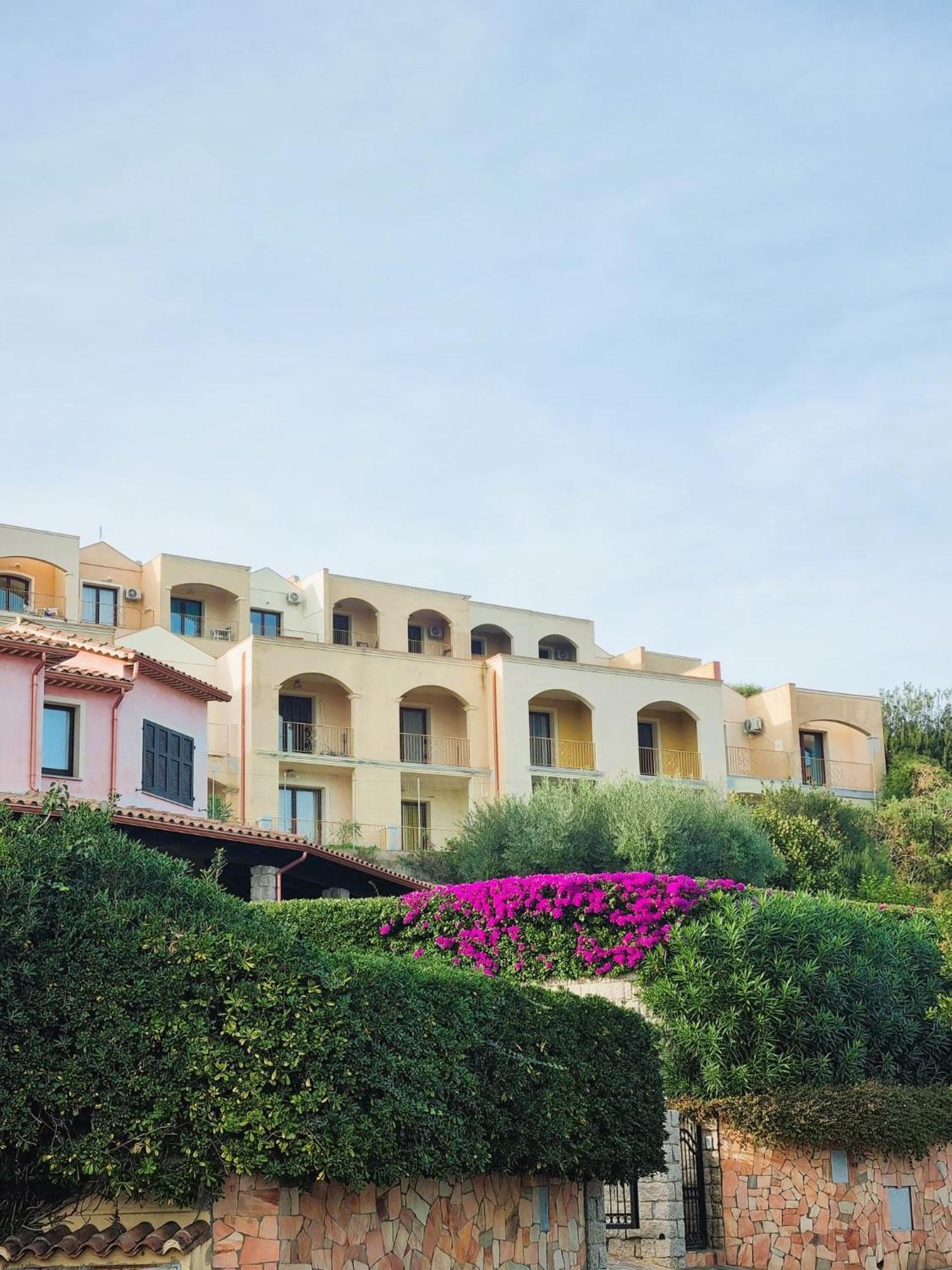 Golf & Sea Residence Is Molas プーラ エクステリア 写真